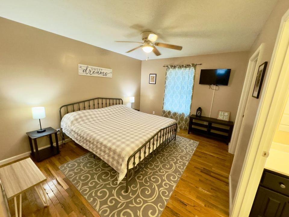 Cozy 2 Bedroom Townhouse Near Lake And Restaurants Guntersville Eksteriør bilde