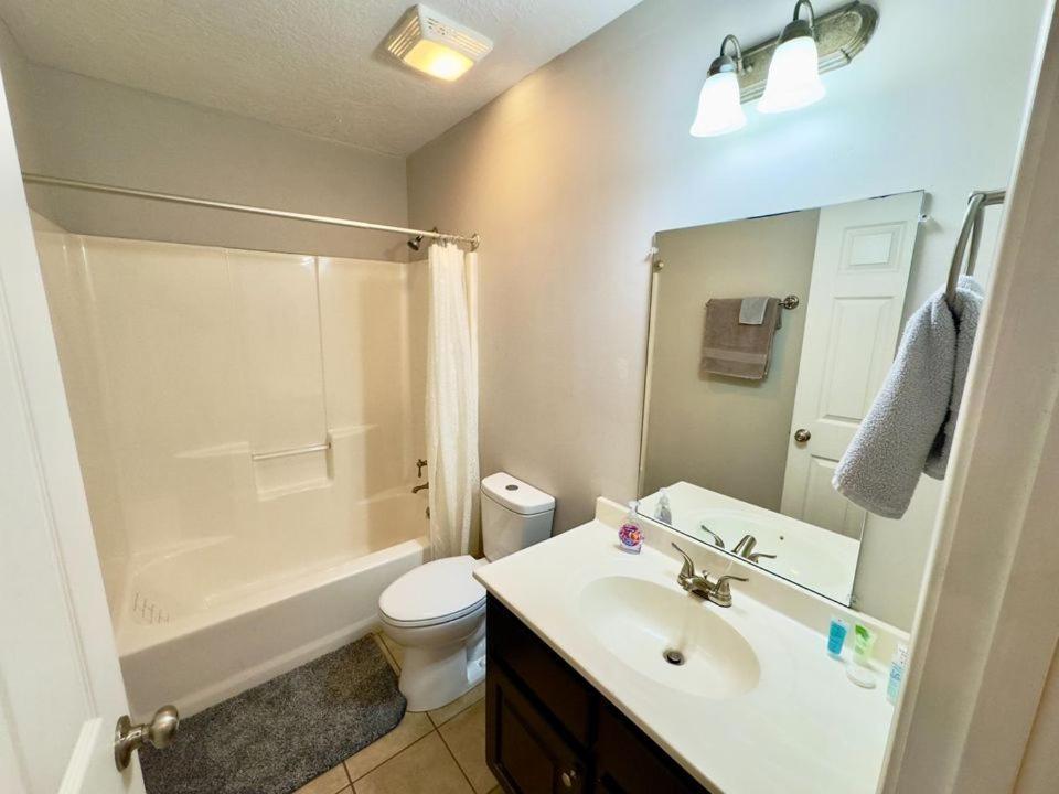 Cozy 2 Bedroom Townhouse Near Lake And Restaurants Guntersville Eksteriør bilde